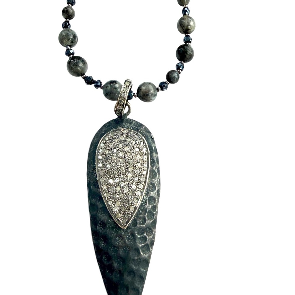 Elegant Silver Pendant Pave Diamond Necklace